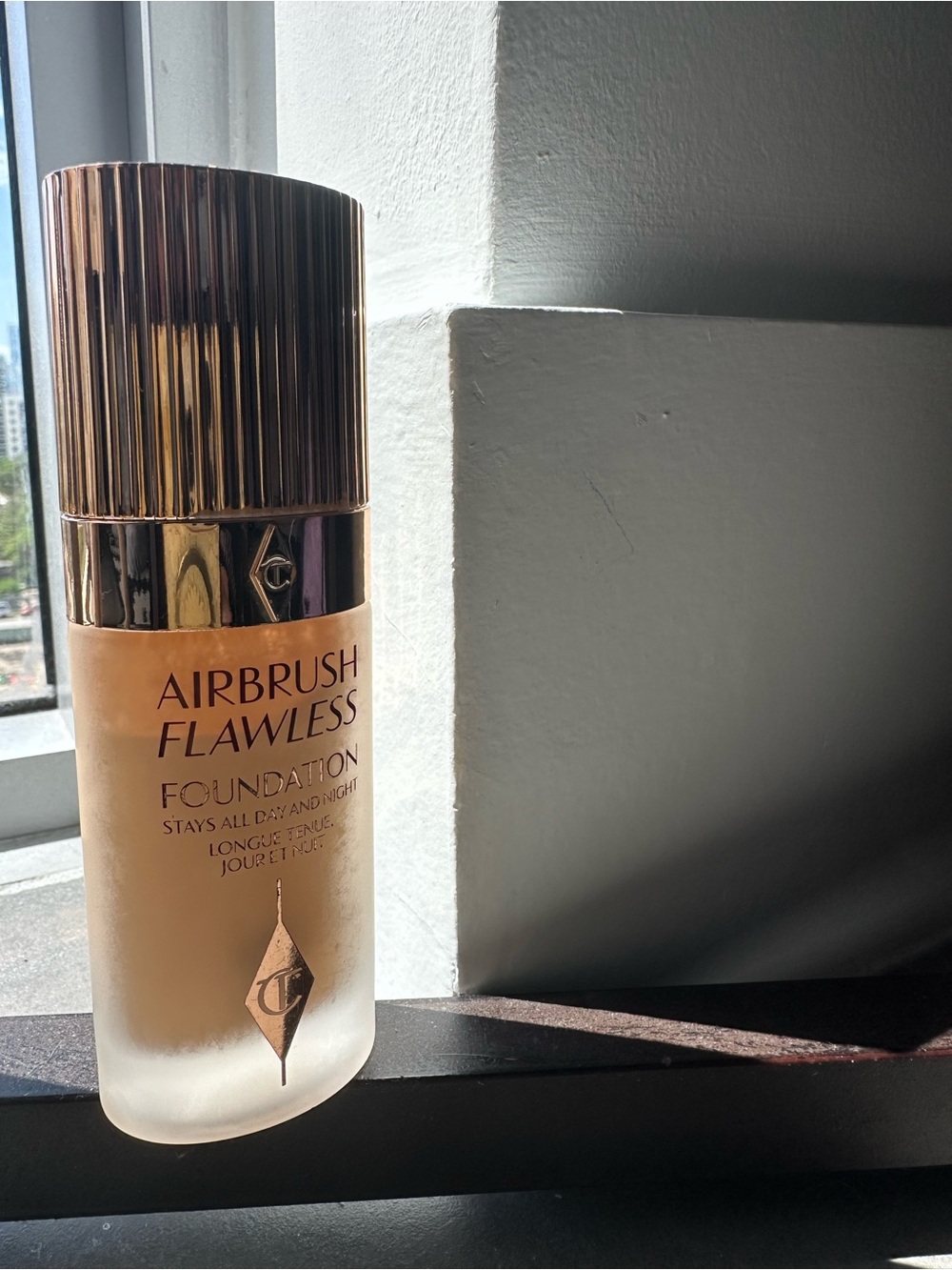 Charlotte Tilbury Airbrush Flawless Foundation — Cool Froid